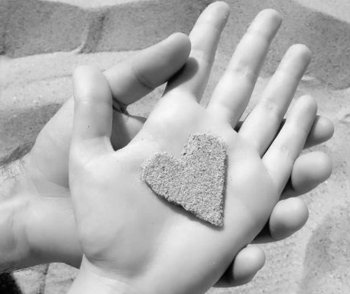heart_in_hand