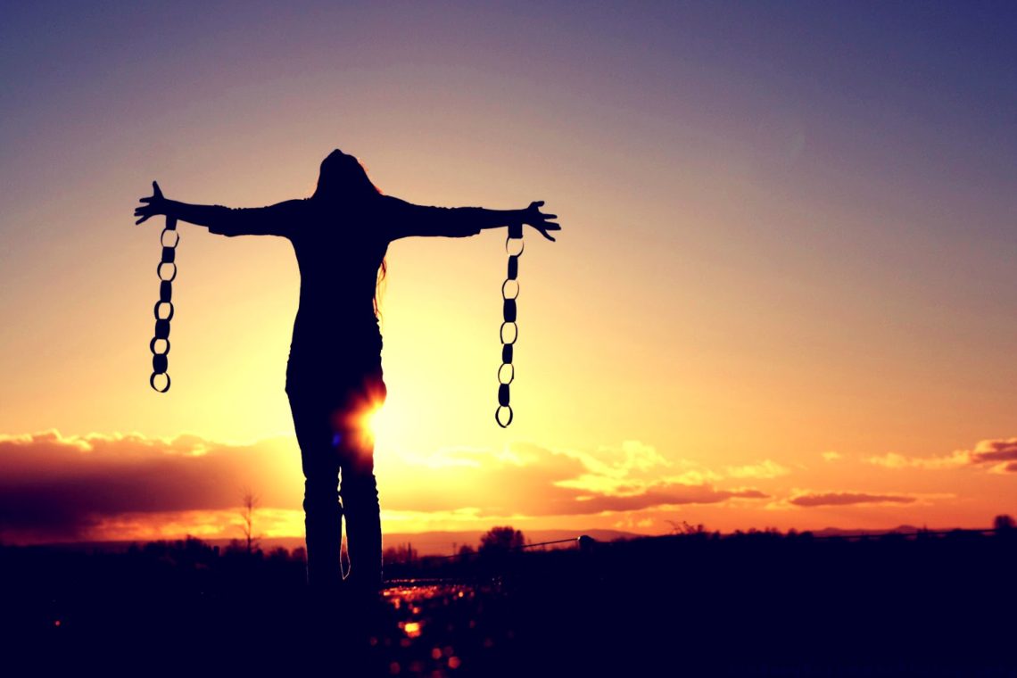freedom-shackles-cross-1140x760